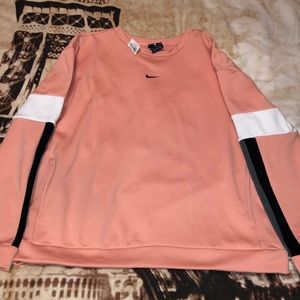 Nike pullover / sweatshirt